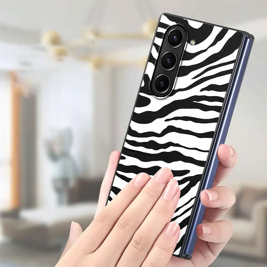 Zebra Striped Sunflower Back P - Phone Cases Z Fold 4 评论和价格
